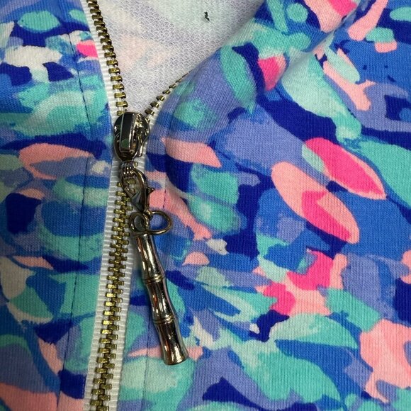 Lilly Pulitzer Jonah Popover – Royal Purple Party Wave – Size Large – EUC - Picture 6 of 12